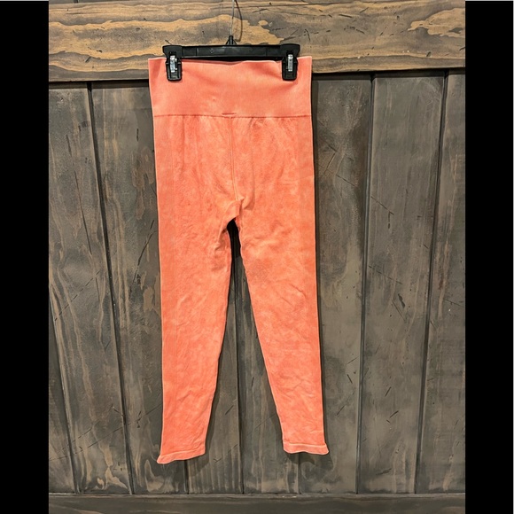 No Boundaries Pants - Peach leggings